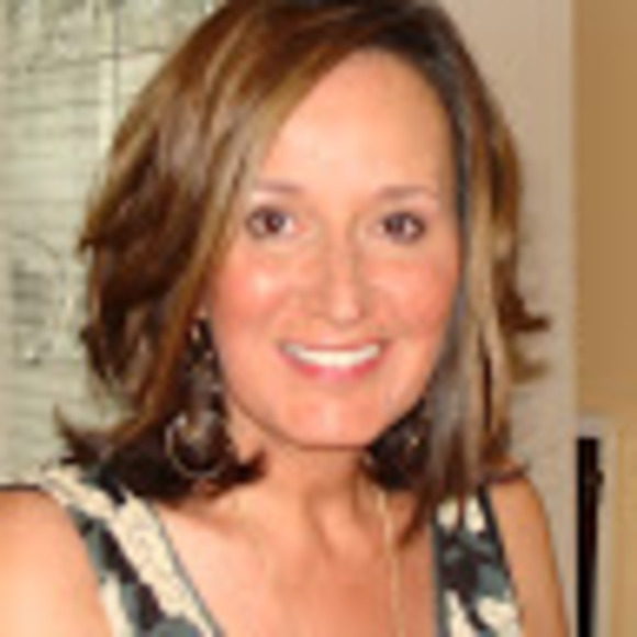 Meet your Posher, Iris - Picture 1 of 1